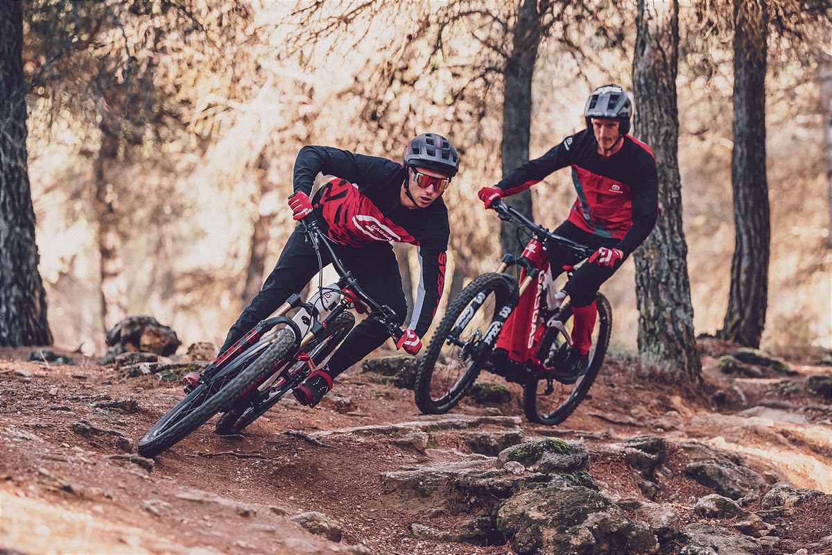 Alex Marin and Johannes Fischbach join GASGAS Bicycles