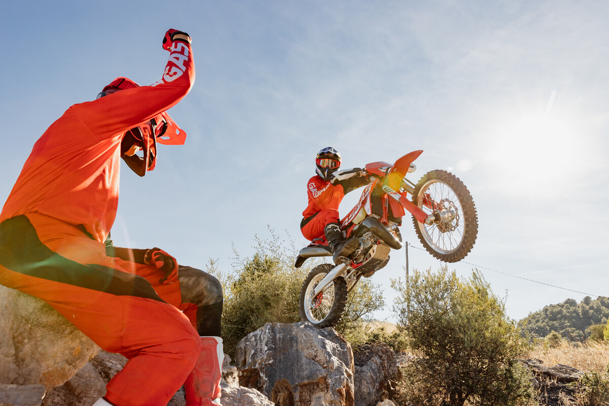 30814_Enduro _ EC 300 _ 2023 _ Action _ Adrian Guggemos (1)