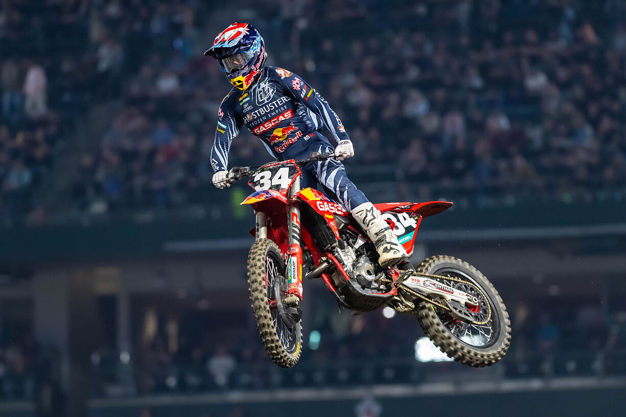 RYDER DIFRANCESCO – TROY LEE DESIGNSRED BULLGASGAS FACTORY RACING