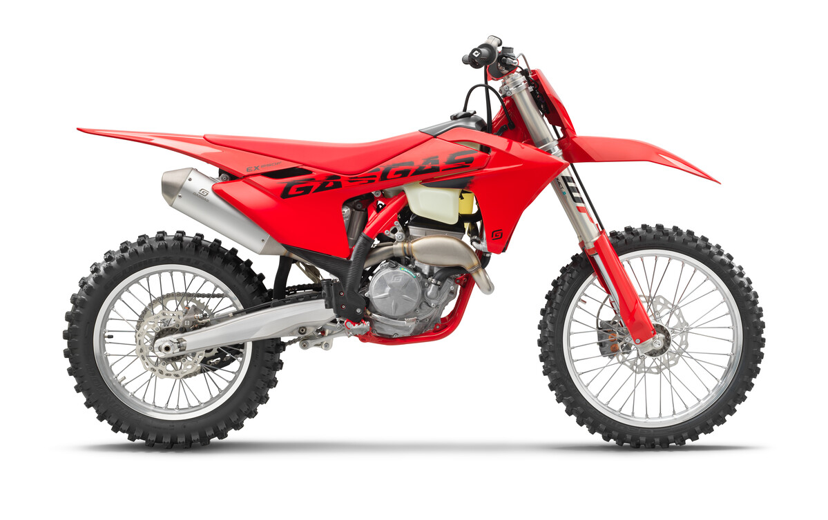 77952_Cross Country _ EX 250F _ 2025 _ Studio