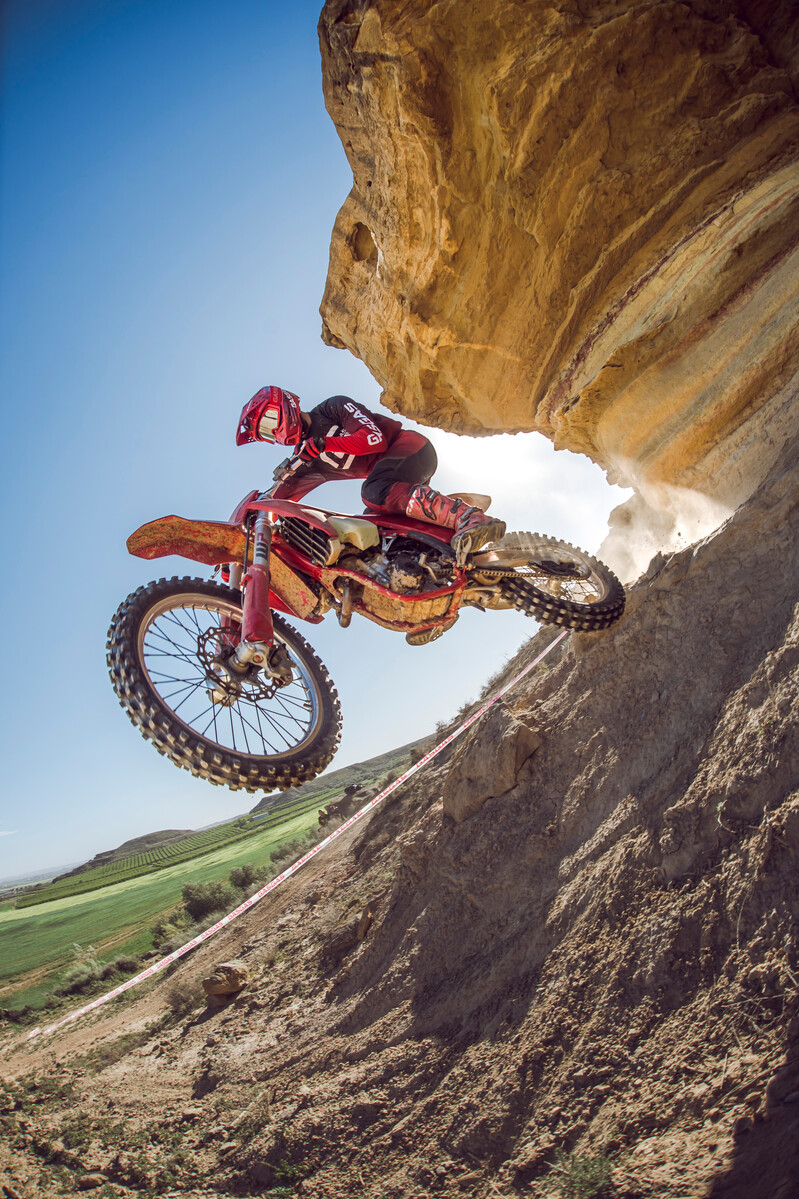 79654_Cross Country _ 4-strokes _ EX 350F _ 2025 _ Action