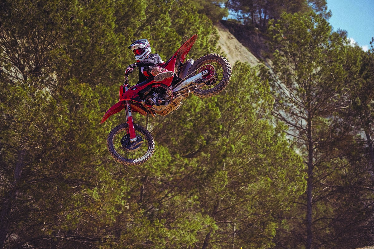 MC 250F _ Motocross _ MY26 _ Action