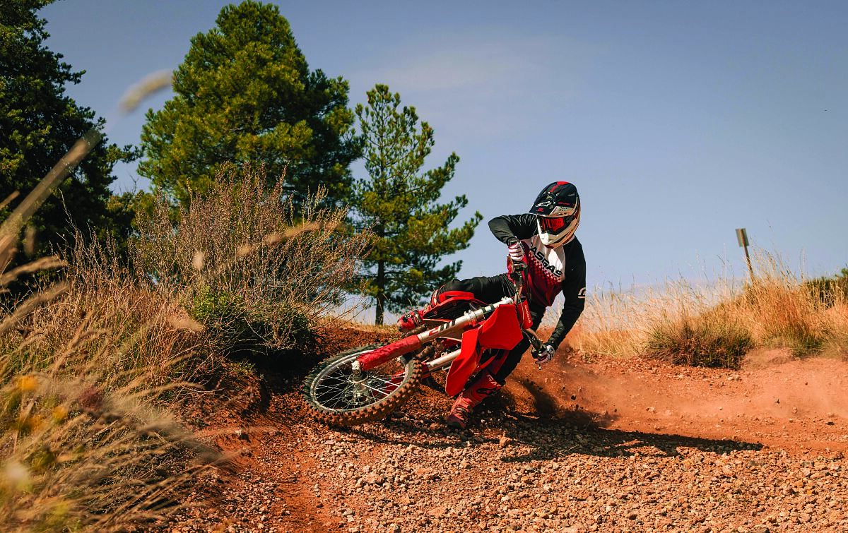 GASGAS Functional Apparel Collection 2025_08